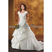 Beaded Rouched Wedding Dress (Fraise D23)