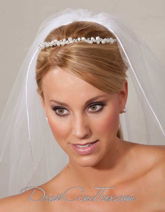 White Pearl Bridal Tiara - Click Image to Close